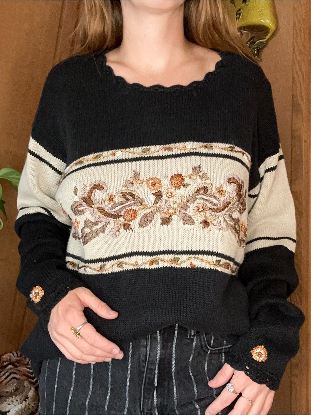 Vintage 1980s Black Floral Embroidered Knit Sweater | Scalloped Neckline